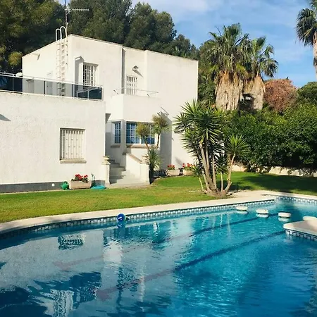 Estilo Californiano Con Piscina
