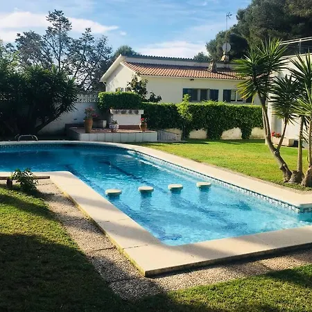 Estilo Californiano Con Piscina فيلة *