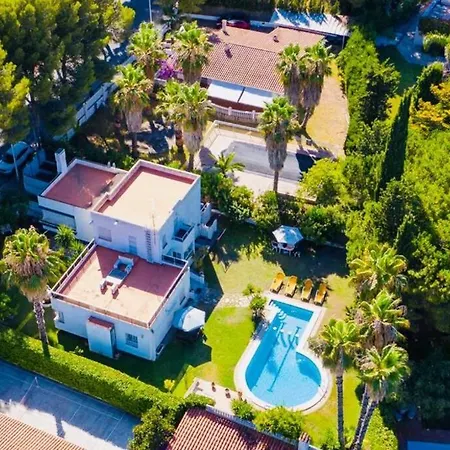 Estilo Californiano Con Piscina Villa Roda de Bará